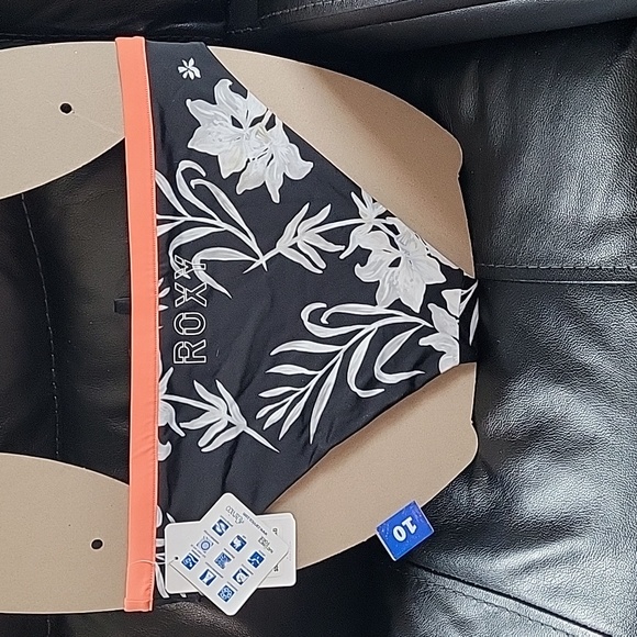 Roxy Bikini bottoms - Picture 2 of 3